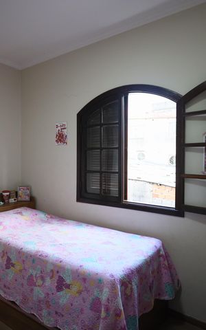 Casa à venda com 198m², 3 quartos e 2 vagasQuarto 2