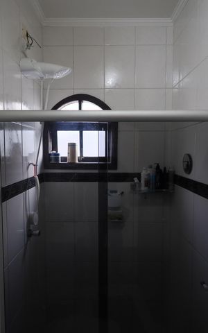 Casa à venda com 198m², 3 quartos e 2 vagasBanheiro 2