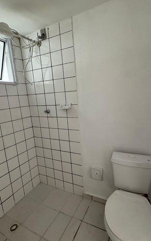 Apartamento à venda com 45m², 2 quartos e 1 vaga Apartamento à venda com 45m², 2 quartos e 1 vagaBanheiro