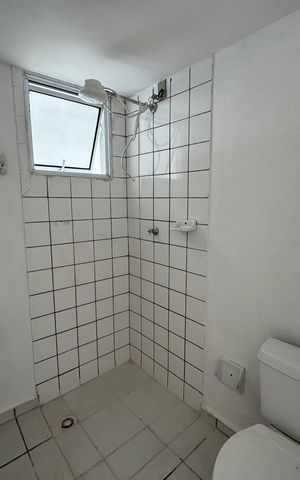 Apartamento à venda com 45m², 2 quartos e 1 vaga Apartamento à venda com 45m², 2 quartos e 1 vagaBanheiro