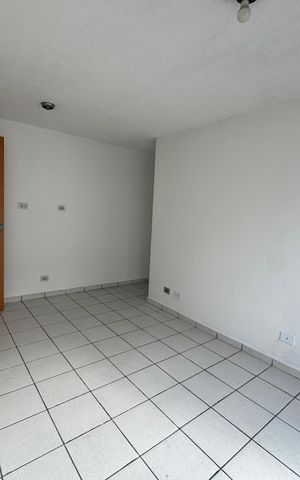 Apartamento à venda com 45m², 2 quartos e 1 vaga Apartamento à venda com 45m², 2 quartos e 1 vagaSala