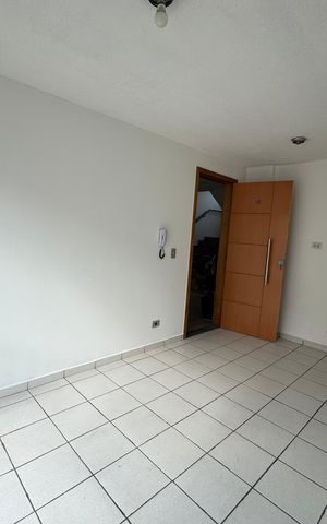 Apartamento à venda com 45m², 2 quartos e 1 vaga Apartamento à venda com 45m², 2 quartos e 1 vagaSala