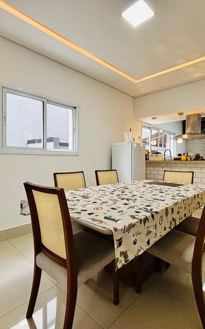 Casa de condomínio à venda com 630m², 5 quartos e 4 vagasSala de Jantar 2
