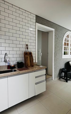 Casa de condomínio à venda com 630m², 5 quartos e 4 vagasChurrasqueira