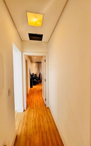 Casa de condomínio à venda com 630m², 5 quartos e 4 vagasCorredor