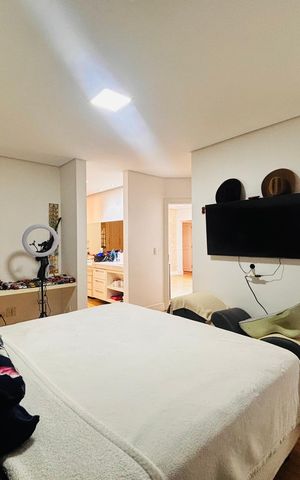 Casa de condomínio à venda com 630m², 5 quartos e 4 vagasSuíte 2