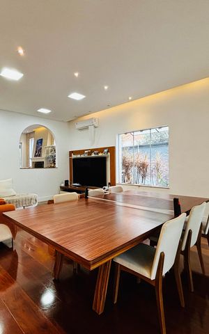 Casa de condomínio à venda com 630m², 5 quartos e 4 vagasSala 2