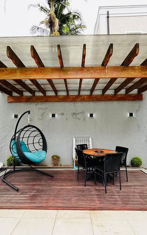 Casa de condomínio à venda com 630m², 5 quartos e 4 vagasPiscina 