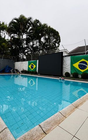 Casa de condomínio à venda com 630m², 5 quartos e 4 vagasPiscina 