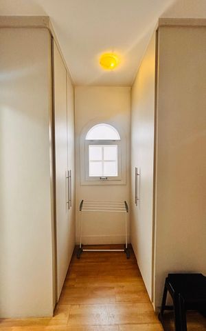 Casa de condomínio à venda com 630m², 5 quartos e 4 vagasCloset suite 1