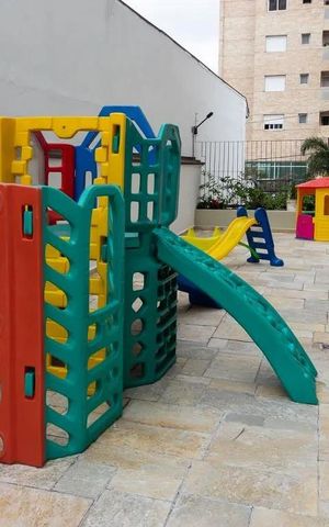 Apartamento para alugar com 240m², 3 quartos e 2 vagas Apartamento para alugar com 240m², 3 quartos e 2 vagasPlayground