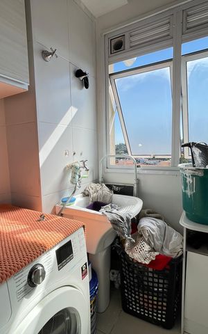 Apartamento para alugar com 47m², 2 quartos e sem vaga Apartamento para alugar com 47m², 2 quartos e sem vagaCozinha e Área de Serviço