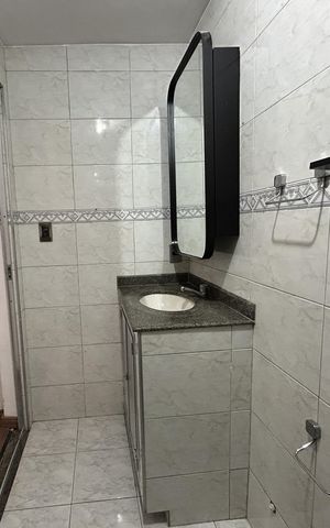 Apartamento para alugar com 50m², 2 quartos e sem vagaBanheiro