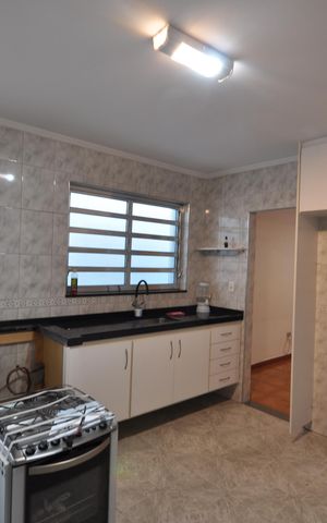 Casa à venda com 138m², 3 quartos e 3 vagasCozinha