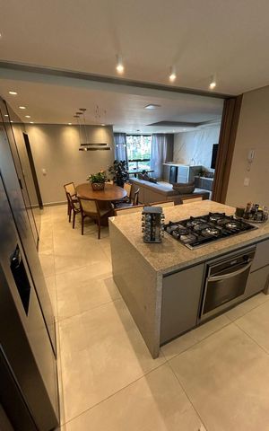 Apartamento à venda com 134m², 4 quartos e 4 vagas Apartamento à venda com 134m², 4 quartos e 4 vagasCozinha
