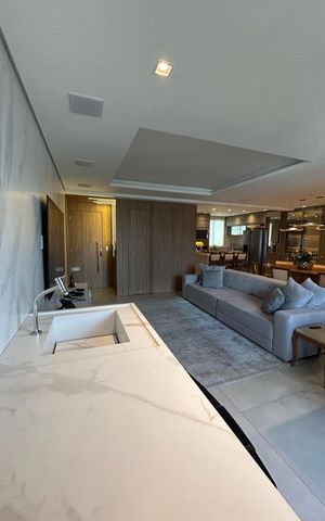 Apartamento à venda com 134m², 4 quartos e 4 vagas Apartamento à venda com 134m², 4 quartos e 4 vagasSala