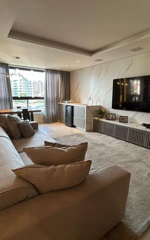 Apartamento à venda com 134m², 4 quartos e 4 vagas Apartamento à venda com 134m², 4 quartos e 4 vagasSala