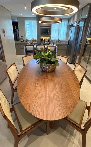 Apartamento à venda com 134m², 4 quartos e 4 vagas Apartamento à venda com 134m², 4 quartos e 4 vagasSala