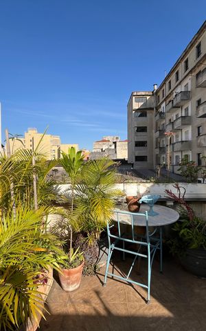 Apartamento à venda com 500m², 3 quartos e sem vaga Apartamento à venda com 500m², 3 quartos e sem vagaCobertura
