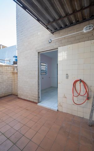 Casa à venda com 138m², 3 quartos e 5 vagas Casa à venda com 138m², 3 quartos e 5 vagasÁrea de Serviço