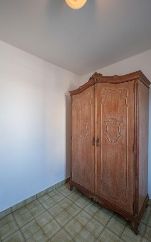 Casa à venda com 138m², 3 quartos e 5 vagas Casa à venda com 138m², 3 quartos e 5 vagasQuarto 2