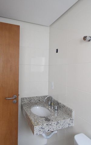 Apartamento à venda com 63m², 2 quartos e 1 vagaBanheiro da Suíte 1