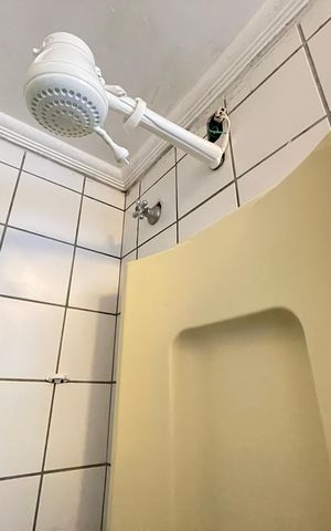Apartamento para alugar com 66m², 2 quartos e 1 vaga Apartamento para alugar com 66m², 2 quartos e 1 vagaBanheiro