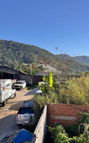 Casa de condomínio à venda com 180m², 2 quartos e sem vagaVaranda