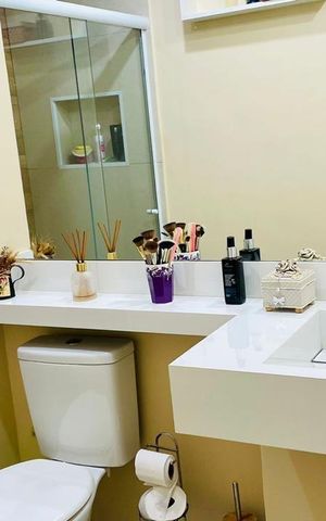 Apartamento para alugar com 72m², 2 quartos e 2 vagas Apartamento para alugar com 72m², 2 quartos e 2 vagasBanheiro