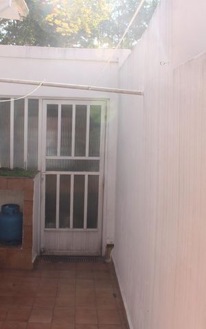 Casa à venda com 140m², 2 quartos e 2 vagasQuintal