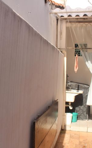 Casa à venda com 140m², 2 quartos e 2 vagasQuintal
