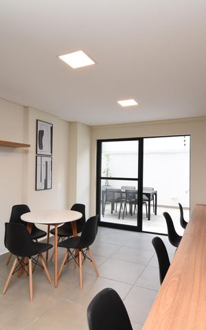 Apartamento para alugar com 64m², 2 quartos e 1 vagaÁrea comum - Coworking