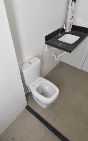 Apartamento para alugar com 64m², 2 quartos e 1 vagaBanheiro 2