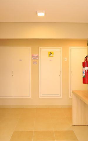 Apartamento para alugar com 43m², 2 quartos e sem vagaÁrea comum - Saguão do prédio