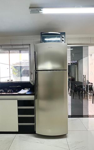 Casa à venda com 250m², 3 quartos e 4 vagas Casa à venda com 250m², 3 quartos e 4 vagasCozinha