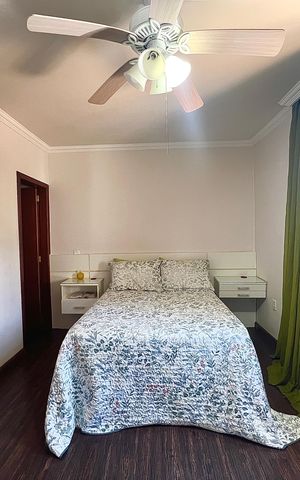 Casa à venda com 250m², 3 quartos e 4 vagas Casa à venda com 250m², 3 quartos e 4 vagasQuarto Suíte