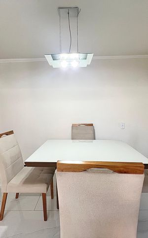 Casa à venda com 250m², 3 quartos e 4 vagas Casa à venda com 250m², 3 quartos e 4 vagasCopa