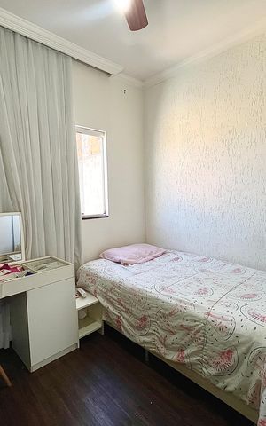 Casa à venda com 250m², 3 quartos e 4 vagas Casa à venda com 250m², 3 quartos e 4 vagasQuarto 1