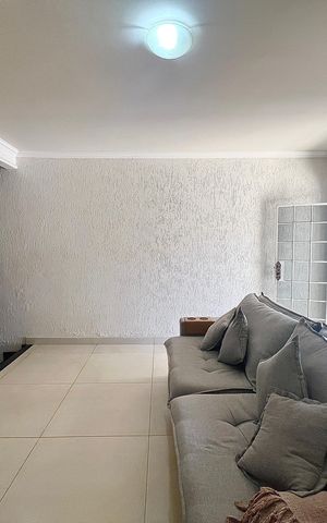 Casa à venda com 250m², 3 quartos e 4 vagas Casa à venda com 250m², 3 quartos e 4 vagasSala