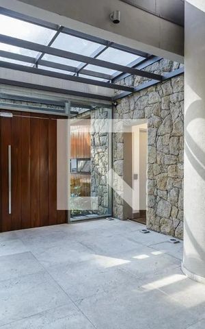 Apartamento à venda com 335m², 3 quartos e 4 vagas Apartamento à venda com 335m², 3 quartos e 4 vagasÁrea comum