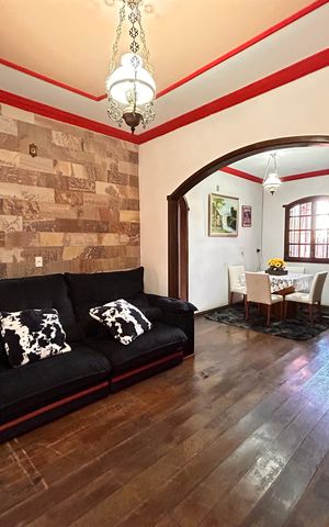 Casa para alugar com 200m², 3 quartos e 1 vaga