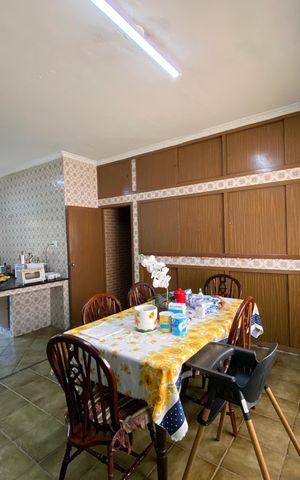 Casa à venda com 684m², 4 quartos e 5 vagas