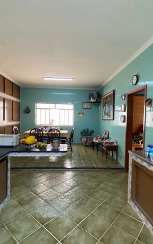 Casa à venda com 684m², 4 quartos e 5 vagas