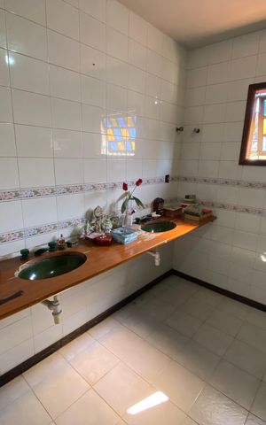 Casa à venda com 684m², 4 quartos e 5 vagas