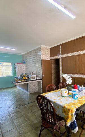 Casa à venda com 684m², 4 quartos e 5 vagas