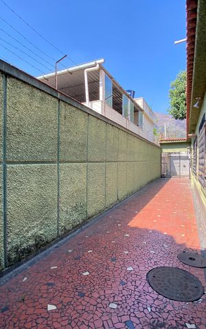 Casa à venda com 684m², 4 quartos e 5 vagas