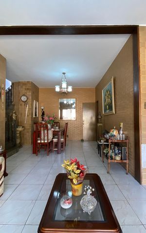Casa à venda com 684m², 4 quartos e 5 vagas