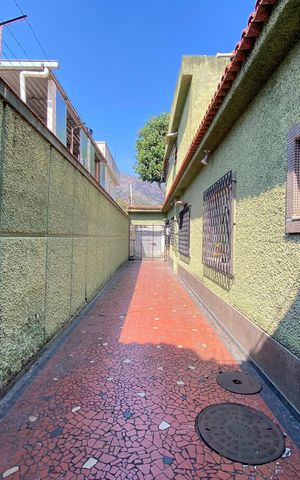 Casa à venda com 684m², 4 quartos e 5 vagas