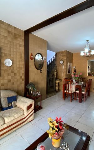 Casa à venda com 684m², 4 quartos e 5 vagas
