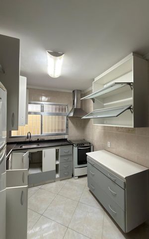 Casa para alugar com 150m², 3 quartos e 2 vagas Casa para alugar com 150m², 3 quartos e 2 vagasCozinha